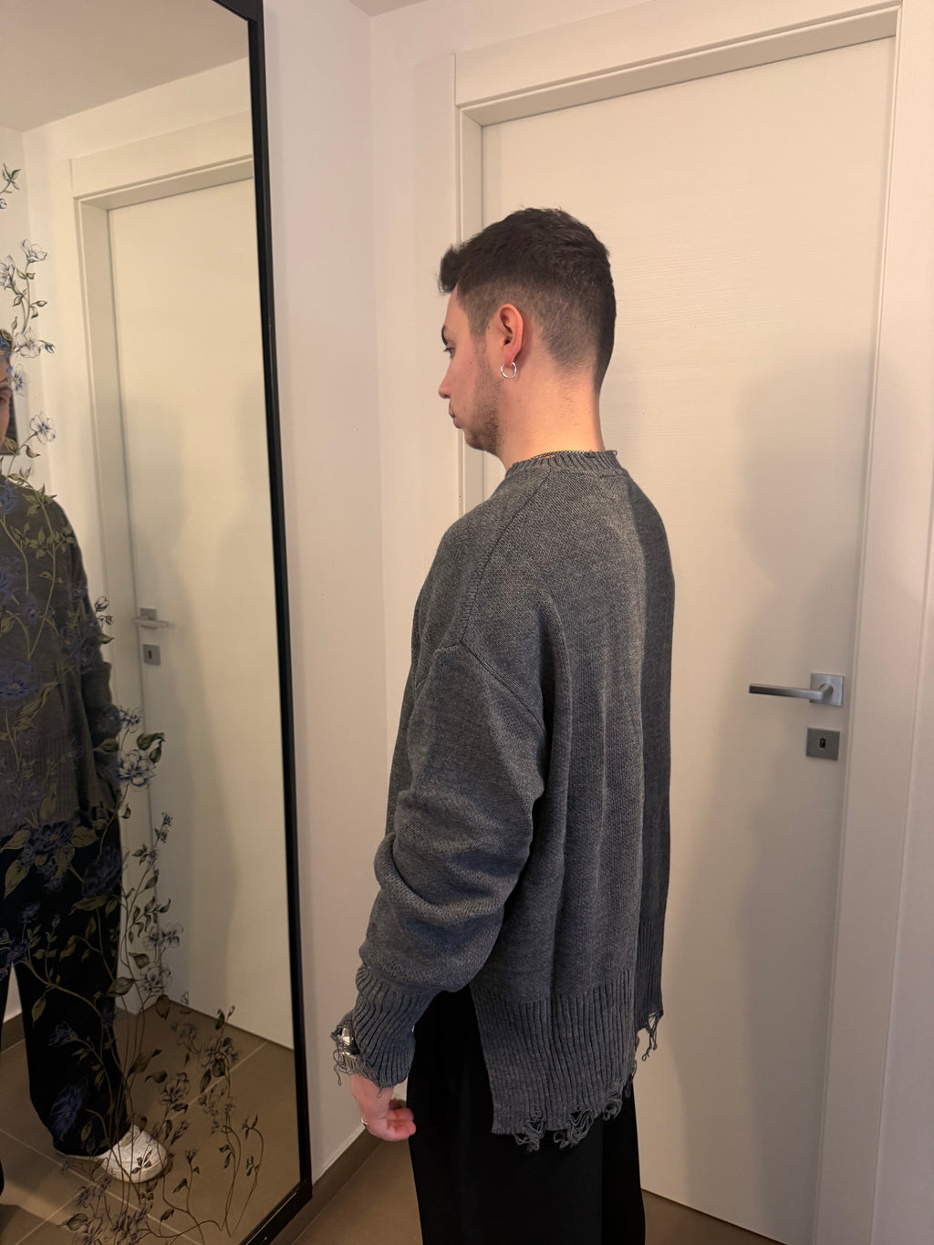 maglione destroyed grigio