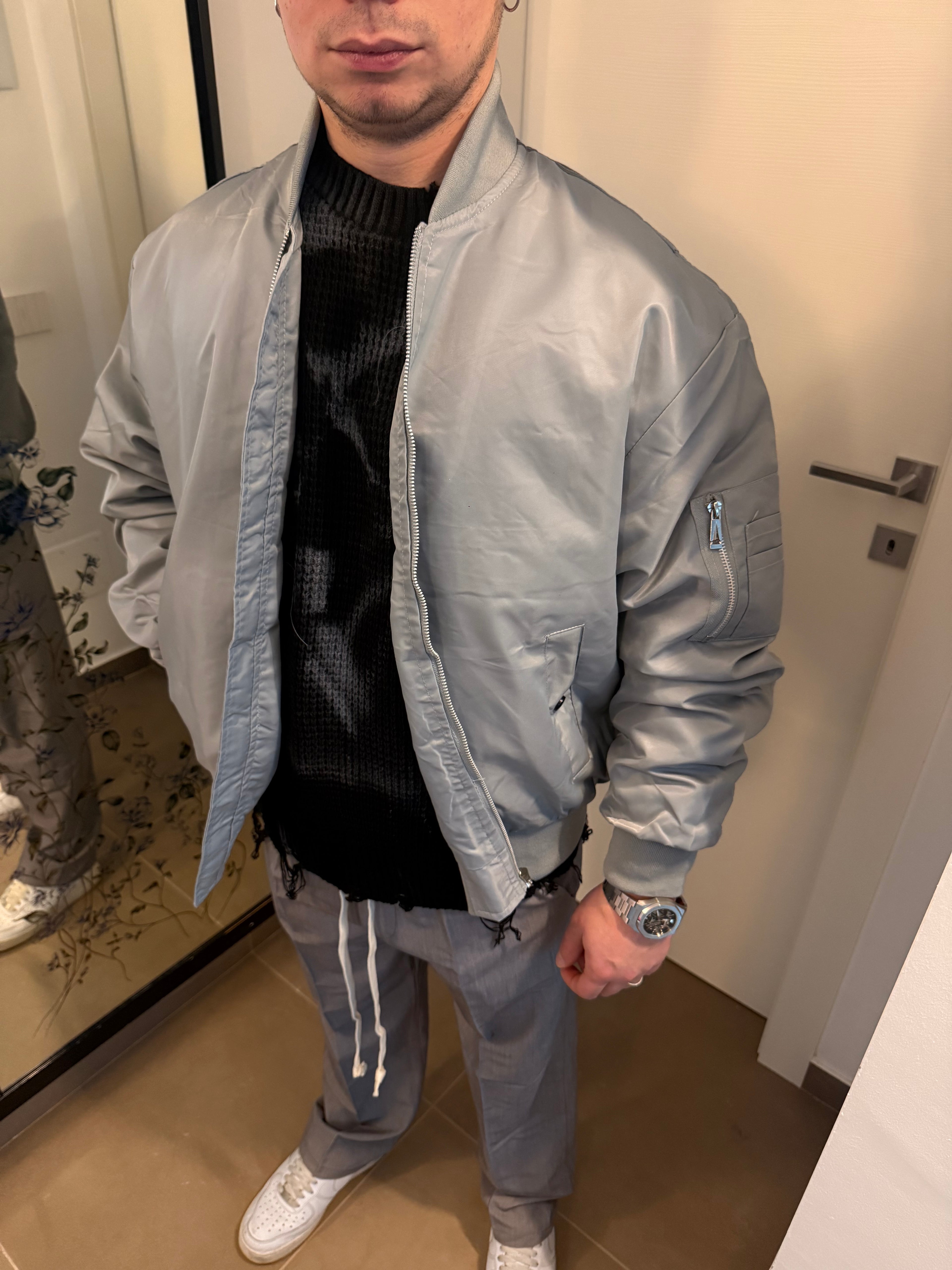 Bomber grey